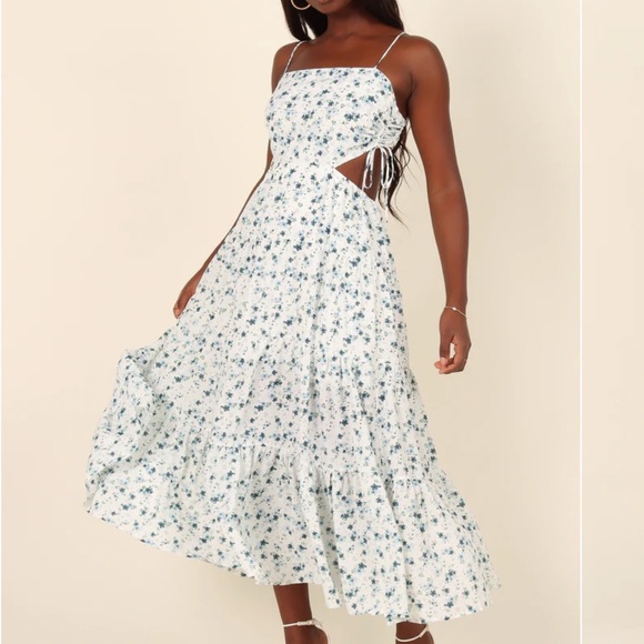 Petal & Pup Dresses & Skirts - Blue and white floral midi dress!